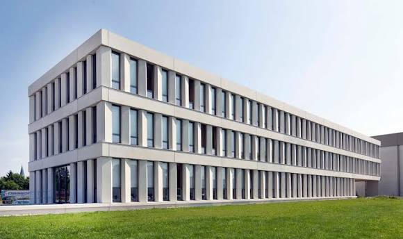 Verwaltungsgebäude